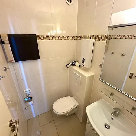 Oceanview Marina דירה